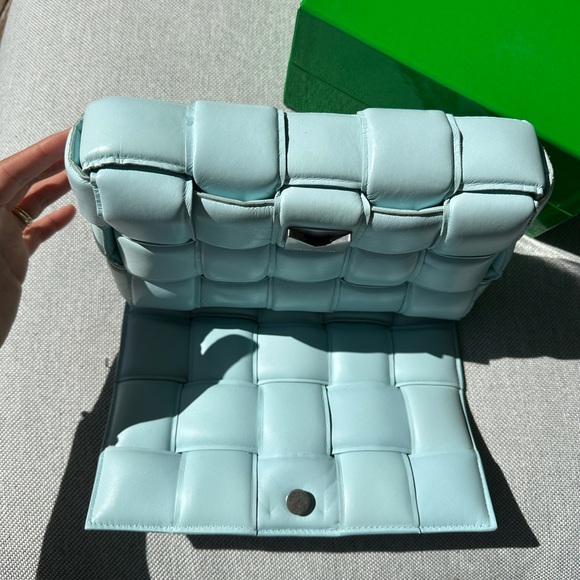 Bottega Veneta Padded Blue Cassette Bag - 8/10 - Picture 3 of 9